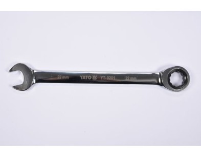 KLUCZ PASKO-OCZKOWY 22 MM Z GRZECHOTK