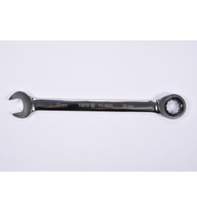 KLUCZ PASKO-OCZKOWY 22 MM Z GRZECHOTK