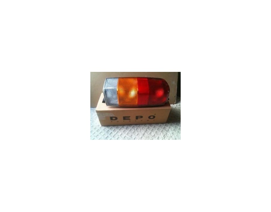 JE0104163 Fanale post dx Jeep Cherooke 97