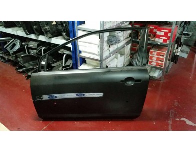 PORTA SINISTRO FORD FOCUS 3 PORTE 07/04 A 01/08 

LEFT DOOR FORD FOCUS 3 DOORS 07/04 A 01/08  

oe 1318477