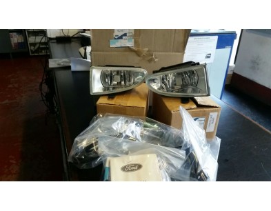 KIT FENDINEBBIA COMPLETO DI CABLAGGIO PER FORD FIESTA DAL 1976 AL 2002