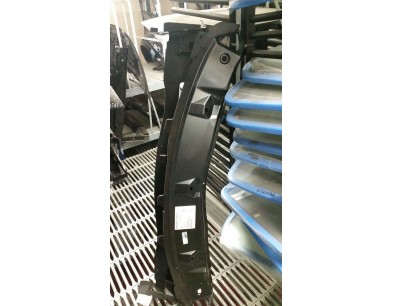 RIVESTIMENTO FRONTALE SOTTO PARABREZZA FORD FOCU 1998/2005