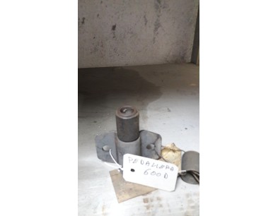 STAFFA ATTACCO PEDALIERA FIAT 600D