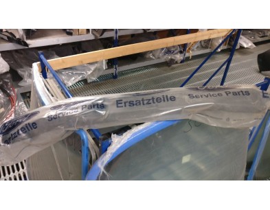PARAURTI ANTERIORE FORD ESCORT 81/86

FRONT BUMPER FOR FORD ESCORT 81/86