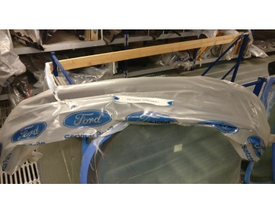 PARAURTI ANTERIORE FORD ESCORT/ORION 90/95 

FRONT BUMPER FORD ESCORT/ORION 90/95
