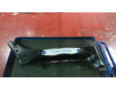 RINFORZO MONTANTE ANTERIORE SINISTRO FORD FIESTA 95/02 

LEFT FRONT REINFORCEMENT FORD FIESTA 95/02