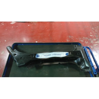 RINFORZO MONTANTE ANTERIORE SINISTRO FORD FIESTA 95/02 

LEFT FRONT REINFORCEMENT FORD FIESTA 95/02
