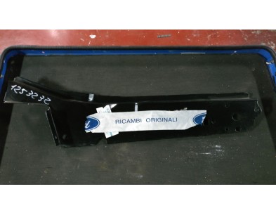 FIANCATA ANTERIORE DESTRO FORD FOCUS 98/05 

RIGHT FRONT SIDE FORD FOCUS 98/05