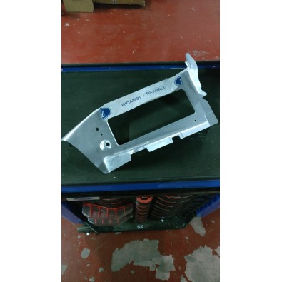 RINFORZO POSTERIORE LATERALE DESTRO FORD GALAXY 06/15  

REAR RIGHT LATERAL REINFORCEMENT GALAXY 06/15