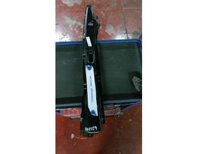 RINFORZO ANTERIORE DESTRO FORD ESCORT 95/01 

FRONT RIGHT REINFORCEMENT FORD ESCORT 95/01