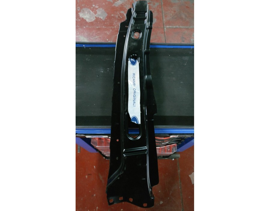 RINFORZO FIANCATA ANTERIORE  DESTRO FORD FIESTA 95/02  

FRONT RIGHT REINFORCEMENT SIDE FORD FIESTA 95/02