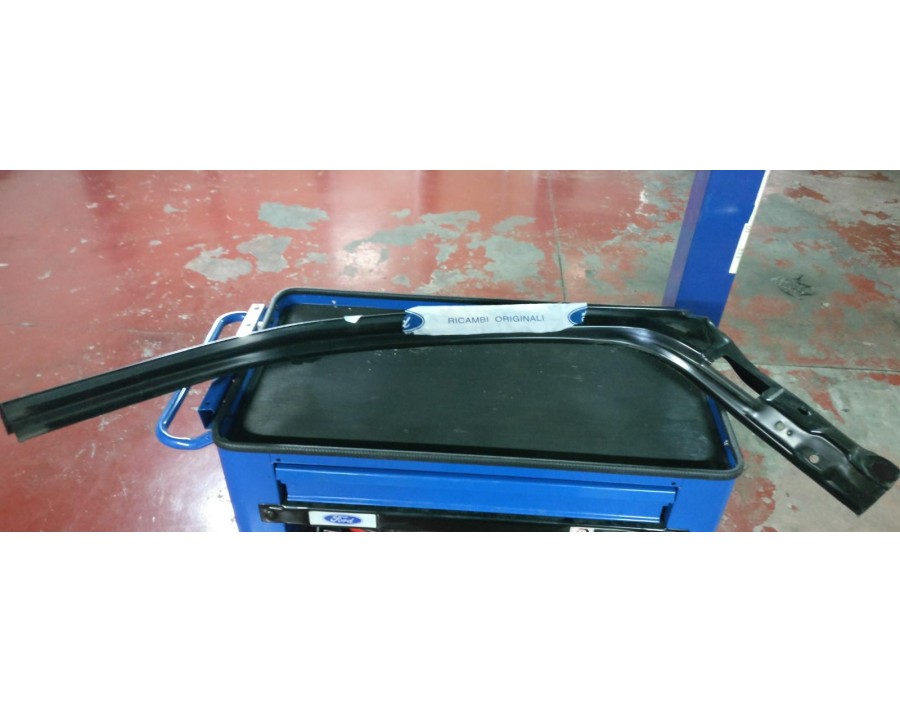 PANNELLO ESTERNO ANTERIORE DESTRO FORD FIESTA 95/02  

FRONT RIGHT EXTERNAL FORD FIESTA 95/02