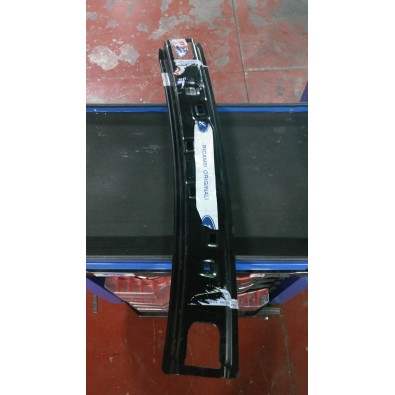 TRAVERSA SUPERIORE ANTERIORE APERTURA PARABREZZA FORD FOCUS 98/05 

FRONT UPPER CROSS PIECE OPENING WINDSCREEN FORD FOCUS 98/05