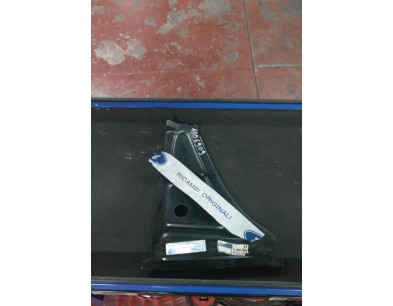 RINFORZO MONTANTE ANTERIORE SINISTRO FORD FIESTA 95/06 

LEFT FRONT MOUNTING REINFORCEMENT FORD FIESTA 95/06