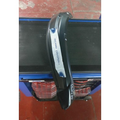PANNELLO INTERNO ANTERIORE DESTRO FORD TRANSIT 00/06  

FRONT RIGHT INTERNAL PANEL FORD TRANSIT 00/06