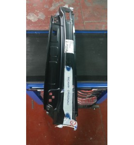 CORNICE LUNOTTO POSTERIORE FORD FOCUS 98/05  

REAR CORNER REAR WINDOW FORD FOCUS 98/05