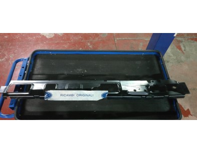 RINFORZO FASCIONE INFERIORE SINISTRO  FORD FIESTA 95/02   

LEFT REINFORCED UNDER DOOR FORD FIESTA 95/02