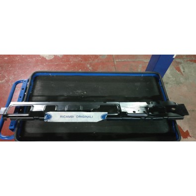 RINFORZO FASCIONE INFERIORE SINISTRO  FORD FIESTA 95/02   

LEFT REINFORCED UNDER DOOR FORD FIESTA 95/02