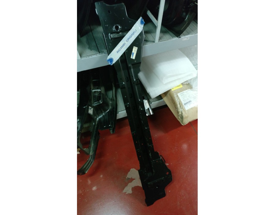 TRAVERSA ANTERIORE INFERIORE FORD MONDEO 96/00  

FRONT LOWER CROSSPIECE FORD MONDEO 96/00