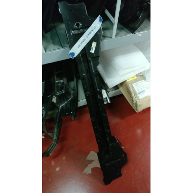 TRAVERSA ANTERIORE INFERIORE FORD MONDEO 96/00  

FRONT LOWER CROSSPIECE FORD MONDEO 96/00