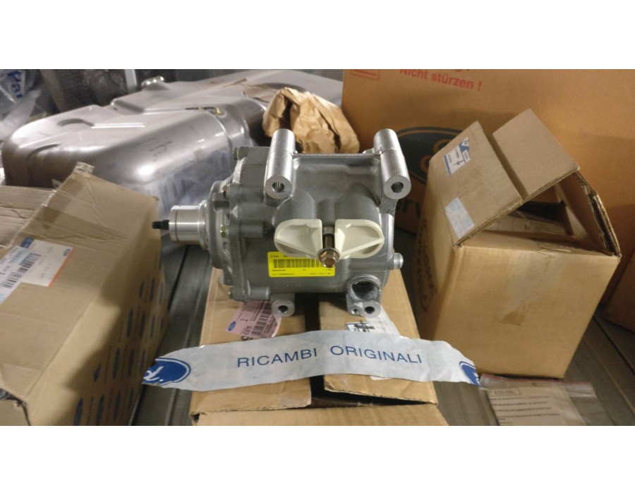COMPRESSORE FORD FIESTA 01/12 MONDEO 99/00  

COMPRESSOR FORD FIESTA 01/12 MONDEO 99/00
