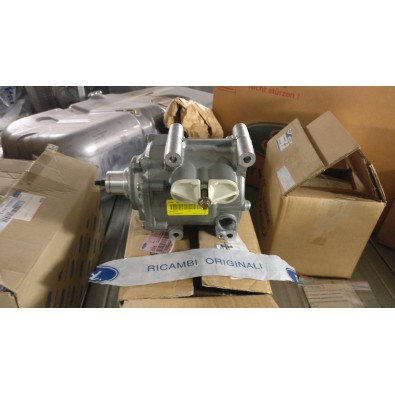 COMPRESSORE FORD FIESTA 01/12 MONDEO 99/00  

COMPRESSOR FORD FIESTA 01/12 MONDEO 99/00