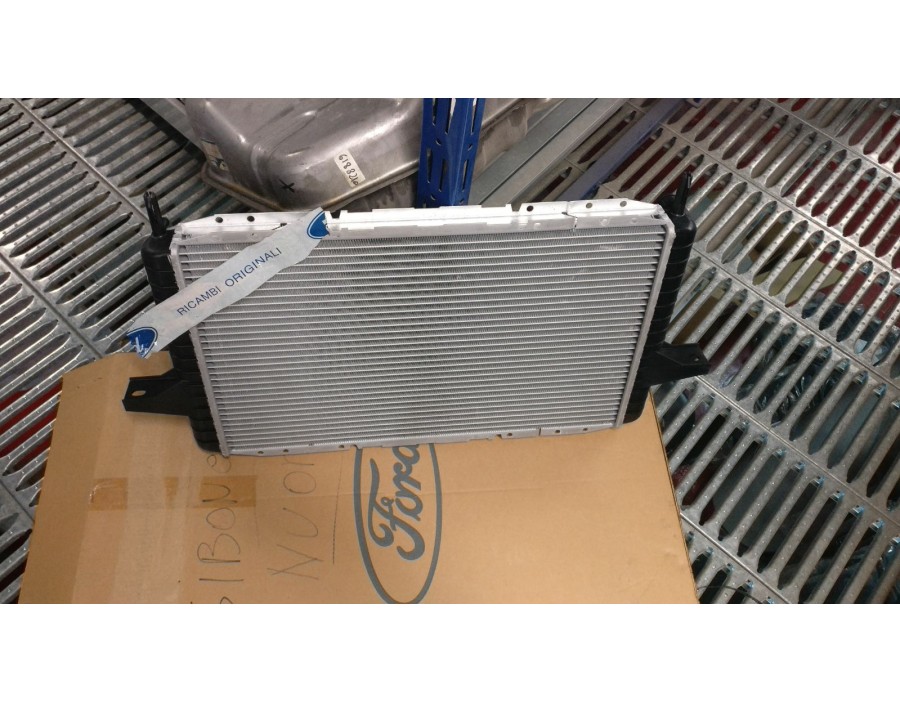 RADIATORE FORD SIERRA 87/93 

RADIATOR FORD SIERRA 87/93