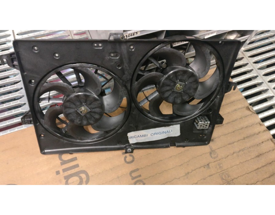 VENTOLA CON MOTORINO CON SISTEMA A.C FORD MONDEO 00/07 

FAN WITH ENGINE AND SYSTEM A.C FORD MONDEO 00/07