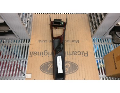TUNNEL CENTRALE FORD MONDEO 92/96  

CENTRAL CONSOLE  FORD MONDEO 92/96
