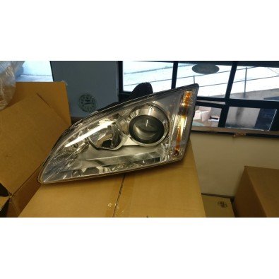 FARO ANTERIORE SINISTRO  FORD FOCUS 04/08 

FRONT LEFT HEADLIGHT FORD FOCUS 04/08