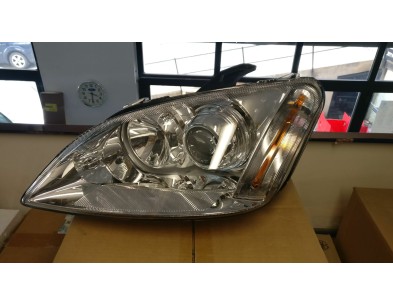 FARO ANTERIORE SINISTRO CON XENO FORD FOCUS 04/08 

FRONT LEFT HEADLIGHT WITH XENO LAMP FORD FOCUS 04/08