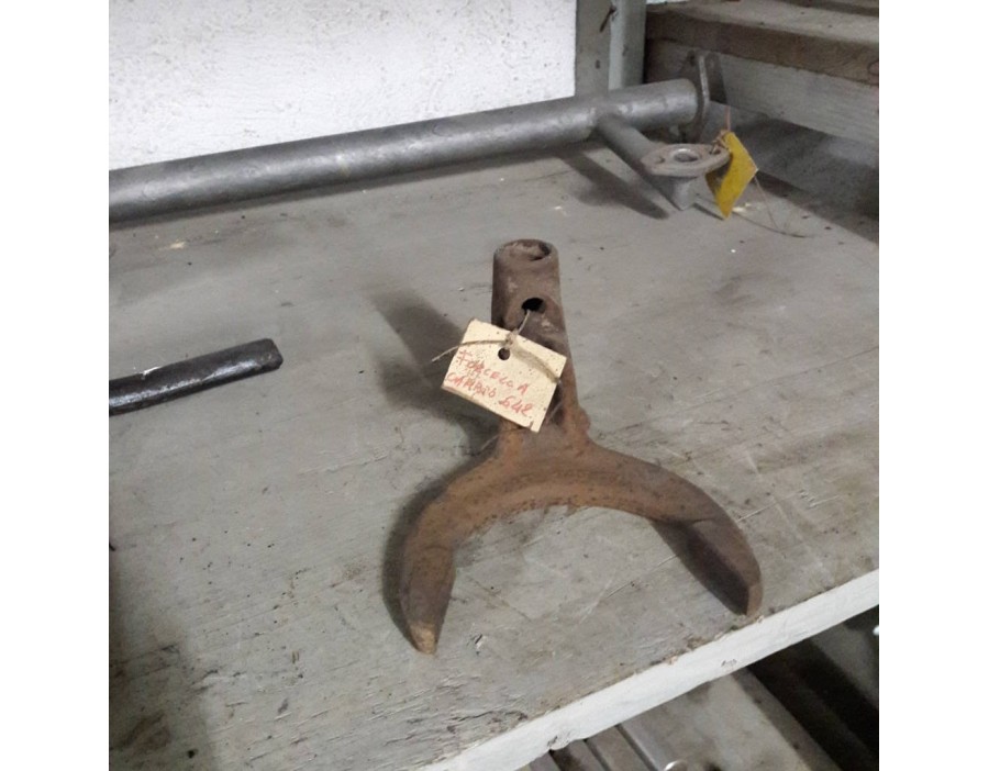 FORCELLA CAMBIO FIAT 642 - 745377