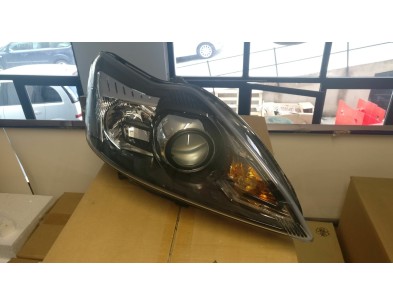 FARO ANTERIORE DESTRO FORD FOCUS FOCUS CABRIO 08/10  

FRONT RIGHT HEADLIGHT FORD FOCUS AND FOCUS CABRIOLET 08/10