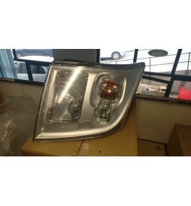 FARO ANTERIORE DESTRO CON LAMPADINA FORD TRANSIT 06 

FRONT RIGHT HEADLIGHT WITH LAMP FORD TRANSIT 06