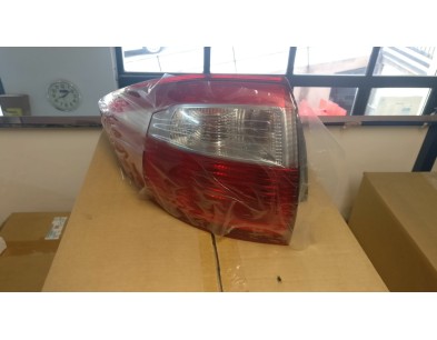 FANALE POSTERIORE SINISTRO FORD FOCUS C-MAX 11 

REAR LEFT HEADLIGHT FORD FOCUS C-MAX 11
