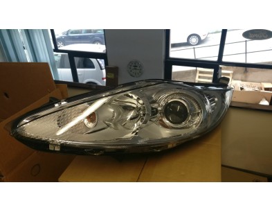 FARO ANTERIORE SINISTRO CON ALOGENO FORD FIESTA 08/12 

FRONT LEFT HEADLIGHT WITH HALOGEN FORD FIESTA 08/12