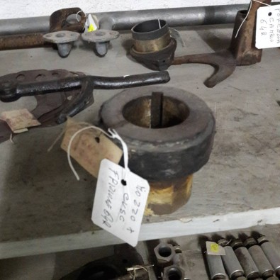 MOZZO FISSO FRIZIONE FIAT 642 - OE 745347