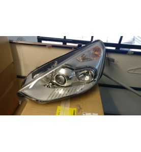 FARO ANTERIORE SINISTRO FORD S-MAX / GALAXY 06/15  

FRONT LEFT HEADLIGHT FORD S-MAX / GALAXY 06/15