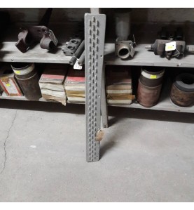 PEDANA RIVESTIMENTO SOTTOPORTA SX  FIAT 643