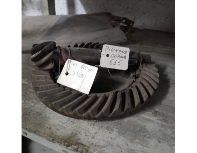 COPPIA CONICA FIAT OM IVECO 615 - RAPPORTO 7/40
DIAM INTERNO 134 MM
DIAM ESTERNO  230 MM
FILETTO ALBERO 12X1