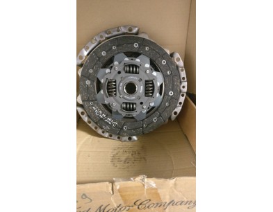KIT FRIZIONE FORD MONDEO 92/96 1.6 1.8 BENZINA 

KIT CLUTCH FORD MONDEO 92/96 1.6 1.8 PETROL
