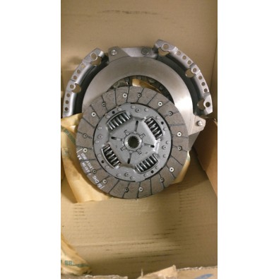 KIT FRIZIONE PER MODELLI GUARDA FOTO 

KIT CLUTCH FOR MODELS SEE THE PHOTO