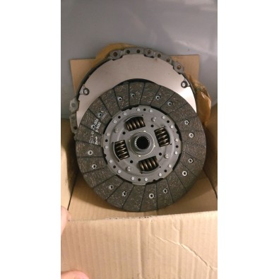 KIT FRIZIONE FORD TRANSIT 00/06 2.4 DURATORQ 75/120/125 PS 

CLUTCH KIT FORD TRANSIT 00/06 2.4 DURATORQ 75/120/125 PS