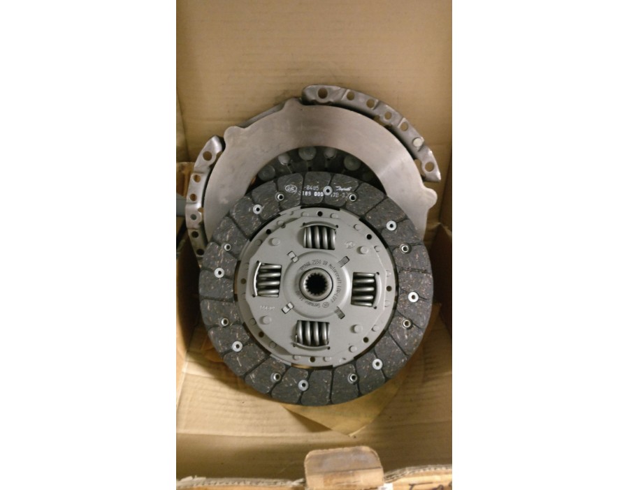 KIT FRIZIONE FORD ESCORT 90/95 FIESTA 89/96 1.8 BENZINA 

KIT CLUTCH FORD ESCORT 90/95 FIESTA 89/96 1.8 PETROL