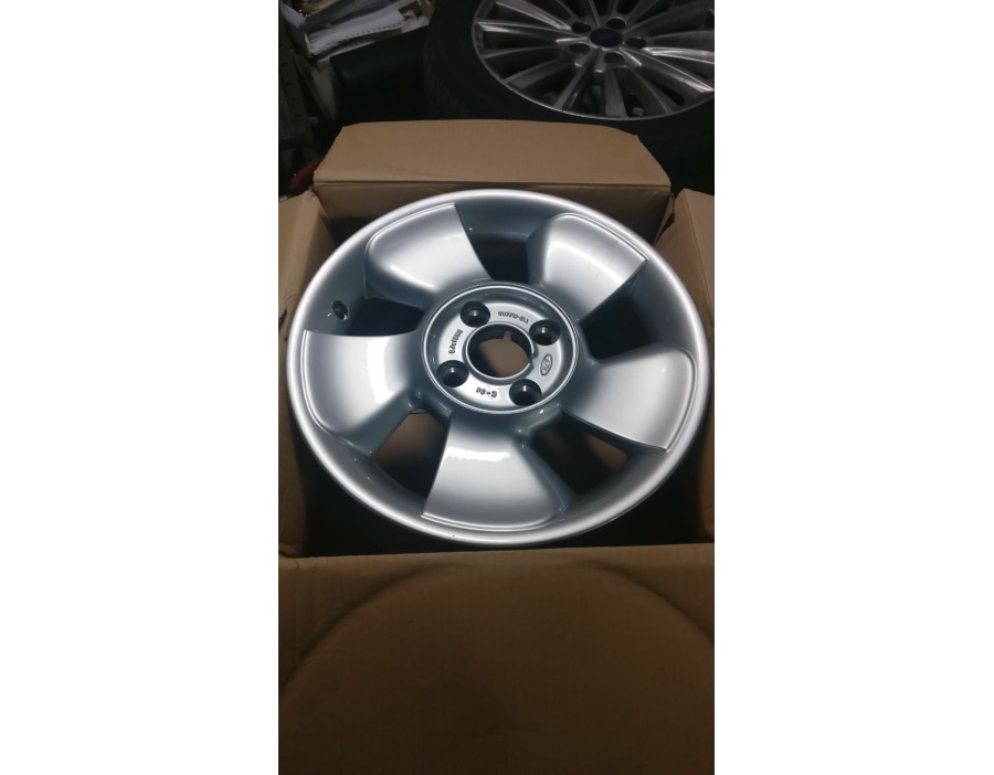 CERCHIO IN LEGA  6Jx15 FORD PUMA 97/01 

ALLOY WHEEL 6Jx15 FORD PUMA 97/01