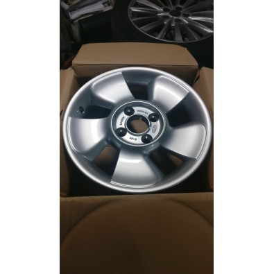 CERCHIO IN LEGA  6Jx15 FORD PUMA 97/01 

ALLOY WHEEL 6Jx15 FORD PUMA 97/01