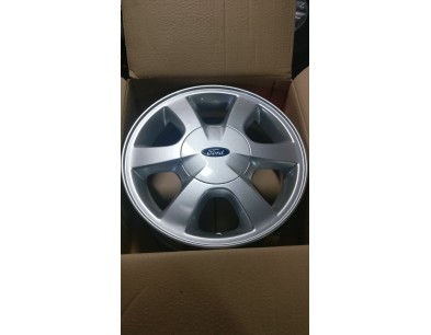 CERCHIO IN LEGA 5J x 14 FORD FIESTA 76/89 89/96 95/05 KA 96/08 

ALLOY WHEEL 5J x 14 FORD FIESTA 76/89 89/96 95/05 KA 96/08