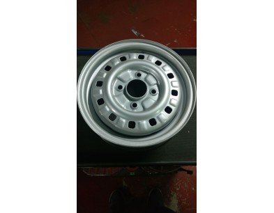 RUOTA ACCIAIO 4.5J x13 FORD FIESTA 76/89  

STEEL WHEEL 4.5Jx13 FORD FIESTA 76/89