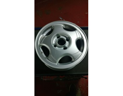 CERCHIO IN LEGA 5.5Jx14 FORD MONDEO 92/96 

ALLOY WHEEL 5.5Jx14 FORD MONDEO 92/96