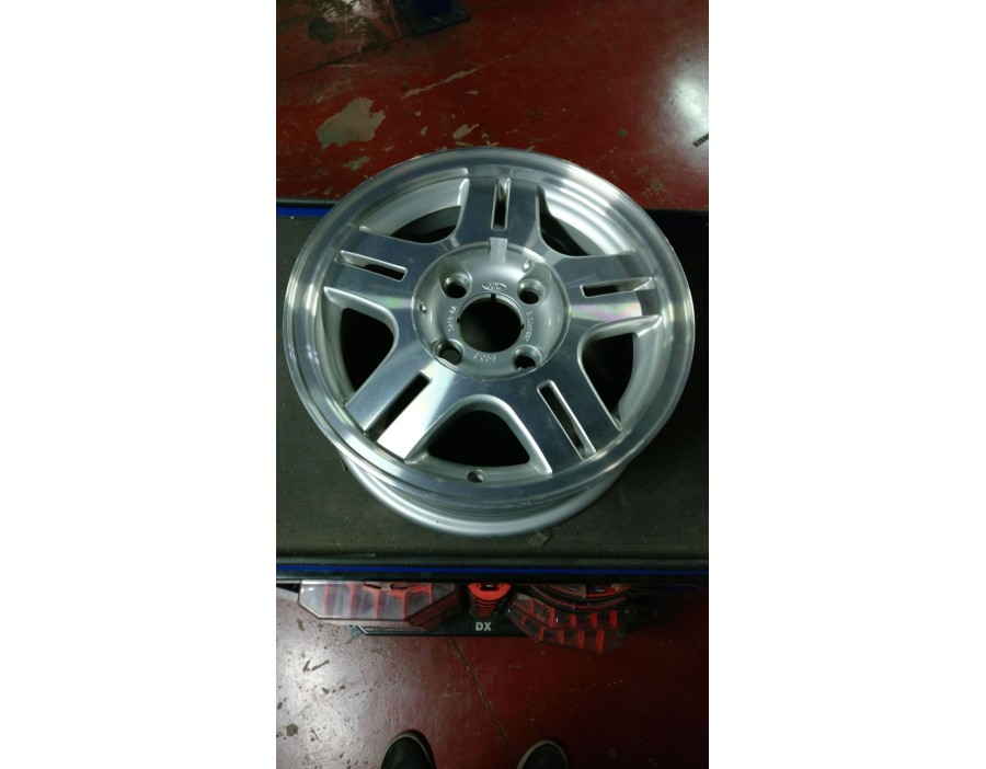 CERCHIO IN LEGA 5.5Jx14 FORD FIESTA 89/96 

ALLOY WHEEL 5.5Jx14 FIESTA 89/96